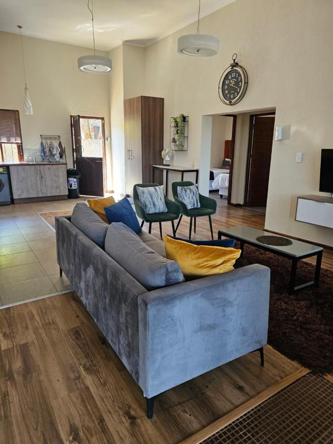 Pine View Guesthouse กราสคอป ภายนอก รูปภาพ