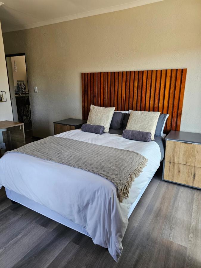 Pine View Guesthouse กราสคอป ภายนอก รูปภาพ
