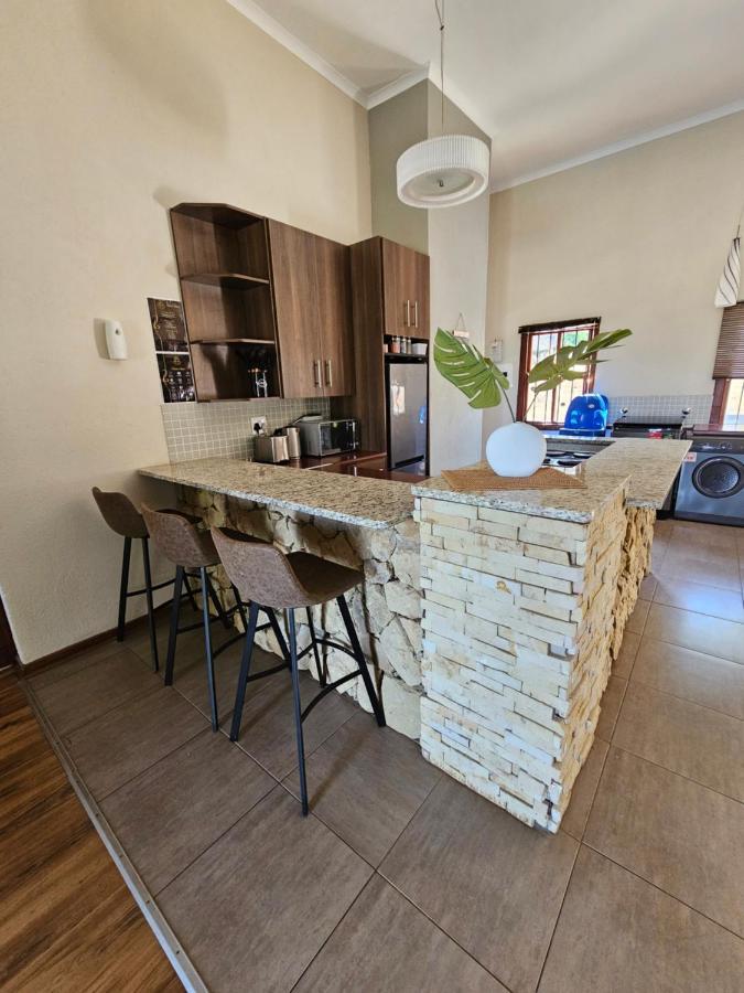 Pine View Guesthouse กราสคอป ภายนอก รูปภาพ
