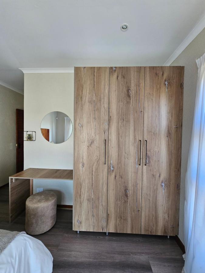 Pine View Guesthouse กราสคอป ภายนอก รูปภาพ