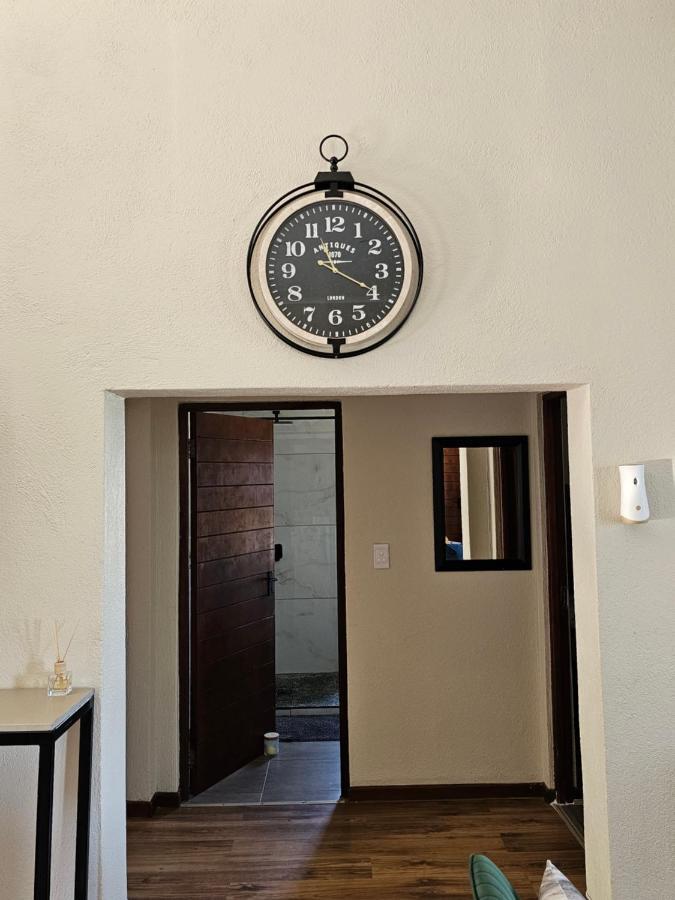 Pine View Guesthouse กราสคอป ภายนอก รูปภาพ